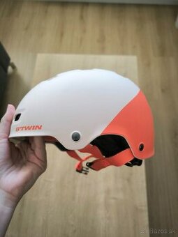 Prilba BTWIN XS