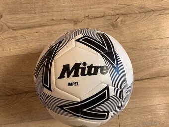 Mitre nová futbalová lopta