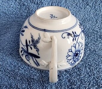 Starožitná porcelánová šálka - MEISSEN