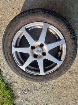 Predám sadu kolies 195/60 R15 na diskoch.