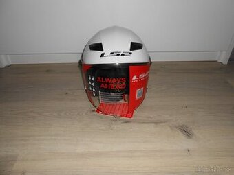 Predam novu kvalitnu moto prilbu na skutrik LS2 TRACK
