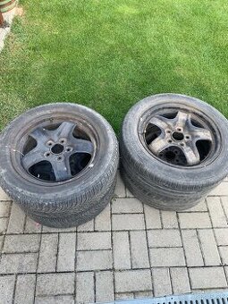 Predám zimné kolesá 205/55 R16 na Ford Focus (2007)