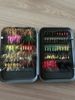 Predám mušky s boxom 100 ks - 1