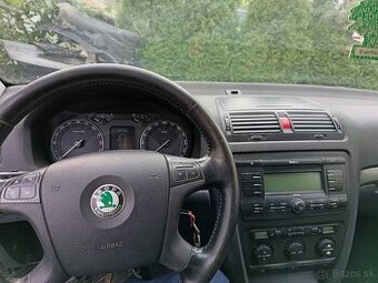 Škoda octavia 2 volant