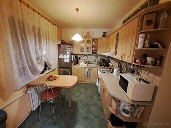 Prerobený trojizbový byt s lodžiou