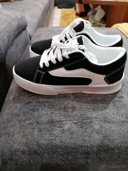 Čierno-biele tenisky – nové / nenosené - 1