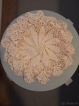 Háčkované obrúsky nové