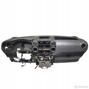 PALUBNA DOSKA PEUGEOT PARTNER RV.2010