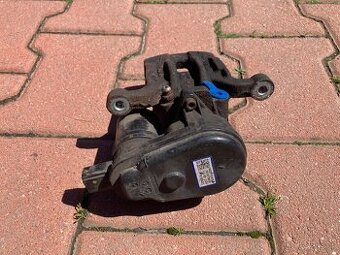 Kia Cee'd 2016 brzdový strmeň