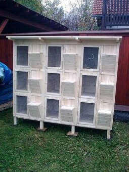 Králíkárna 9 tikotcová s krmítky