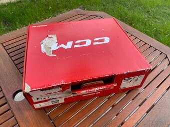 Korčule CCM Jetspeed FT6 PRO (EUR 43)