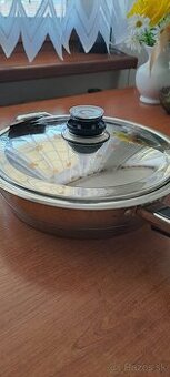 Novy hrniec , panvica Hermann Miller