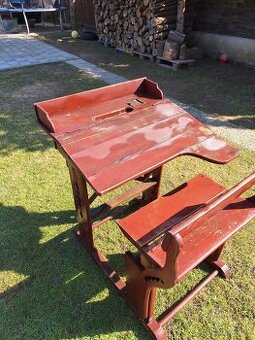 Predám starožitnú školskú lavicu