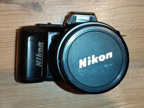 Predam Nikon F-401 AF Quartz Date + AF Nikkor 70-210mm