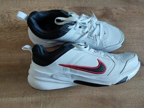 Nike botasky veľkosť 46