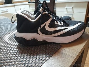 Nike botasky