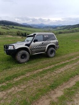 Predám Nissan patrol y61