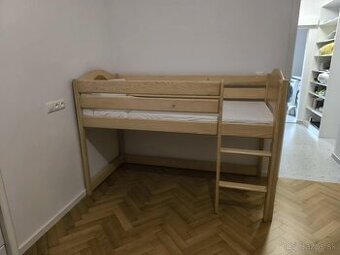 Posteľ