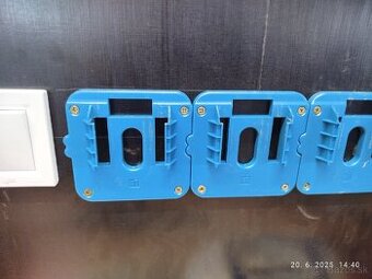 Makita uchyt - 1