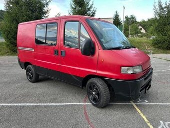 Predám PEUGEOT BOXER 2.5 TD - 9 miestna dodávka