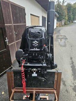 Predám benzínový lodný motor 9.9 HP Suzuki