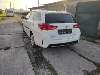 Toyota Auris Touring sport