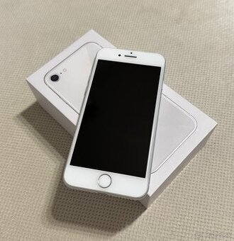 iPhone 8 64 GB Silver TOP STAV