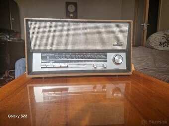 Grundig Philips 1955 drevené rádio FM