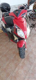 Predám skúter motorro 125