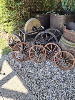 Predám jarma,kolieska,hrable,lopatu