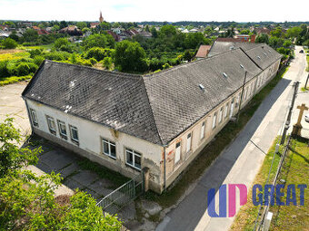 Areál v centre obce Jelka  – 5287 m²