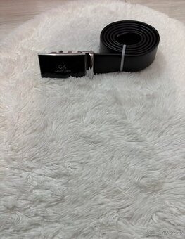 Cierny opasok Calvin klein