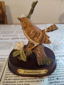 Ptáček střízlík porcelánová soška