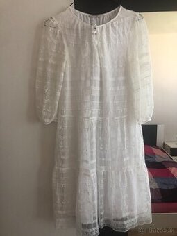 Damske pekne cipkovane saty