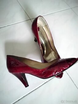 Damske kozene lodicky