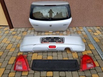 suzuki swift III zadné kufrové dvere