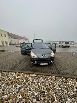 Peugeot 207 1.4 70kw