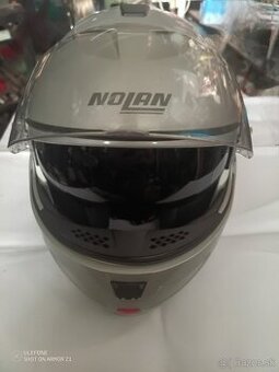 Prilba helma na moto