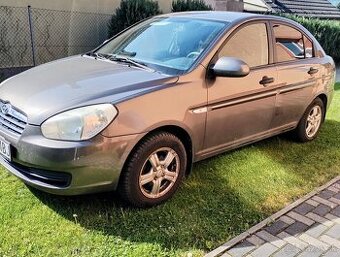 Hyundai accent 2