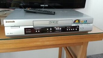 VHS videorekordér Panasonic NV-FJ628