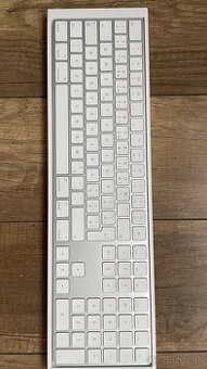 Apple Magic Keyboard s Numerickou SK 1.gen