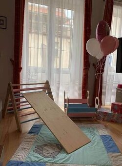 Piklerov trojuholník a Montessori hojdačka