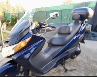 Suzuki Burgman 400