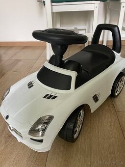 Zvukové odrážadlo Mercedes