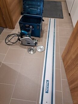 Makita SP6000J Ponorná pila + Makita 194925-9 vodiaca lišta
