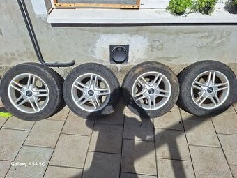Predám 4ks elektrónov z Kia Rio 2 - 185/65 R14