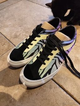 Vans Bold Ni Outsiders