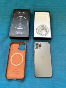 iPhone 12 pro 256GB, graphite, bat 84%, stav ako Novy