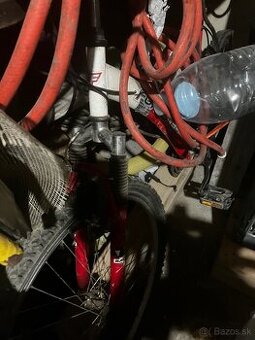 celo odpruzeny bicykel