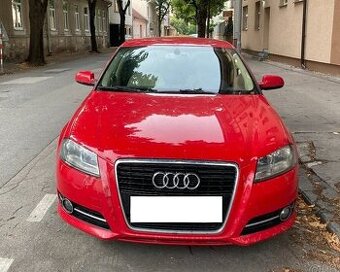 Audi A3 1,6 Sportback - benzín
